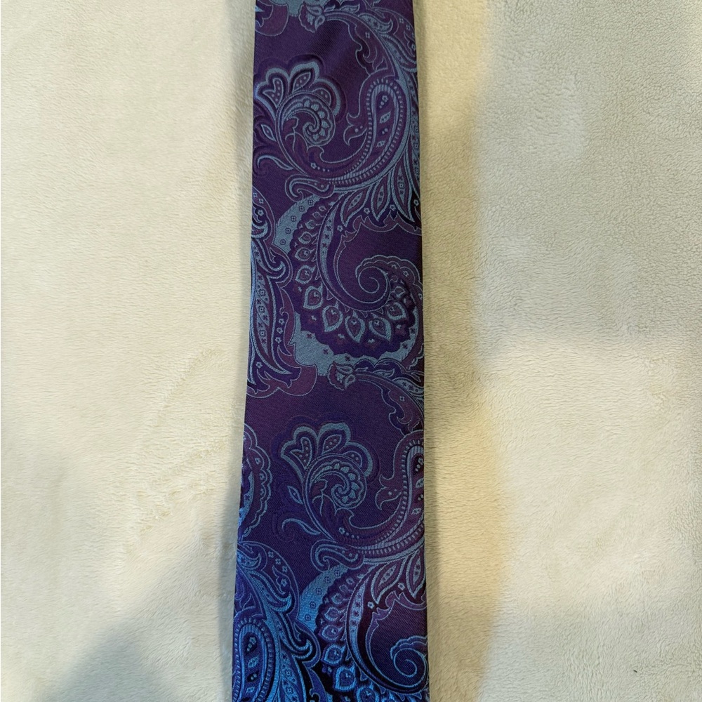 Canali Elegant Purple and Blue Paisley Tie